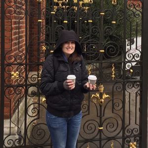 Meet your Posher, Carrie